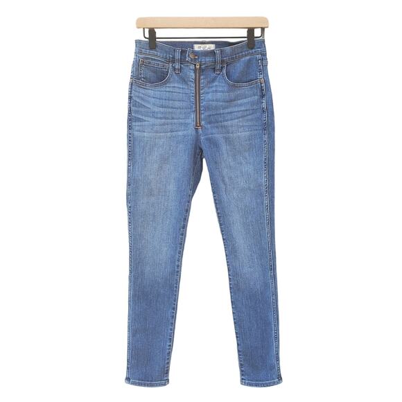 Madewell 10" High-Rise Roadtripper Jeans in Ridgefield Wash: Zip-Front Edition - Picture 3 of 16